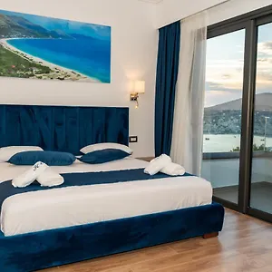4* Hotel Hilltop Heaven