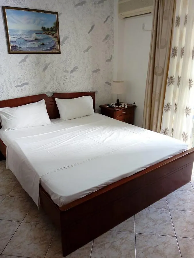 Hotel Klironomi ساراندا